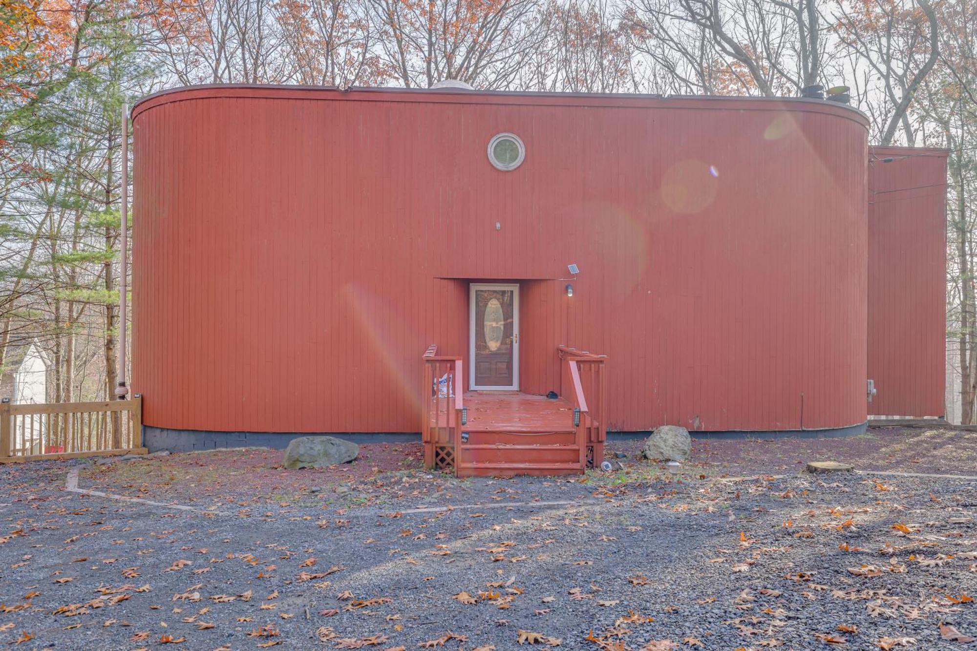 Unique Roundhouse: Hot Tub-Game Room-Firepit&More! Bushkill Buitenkant foto
