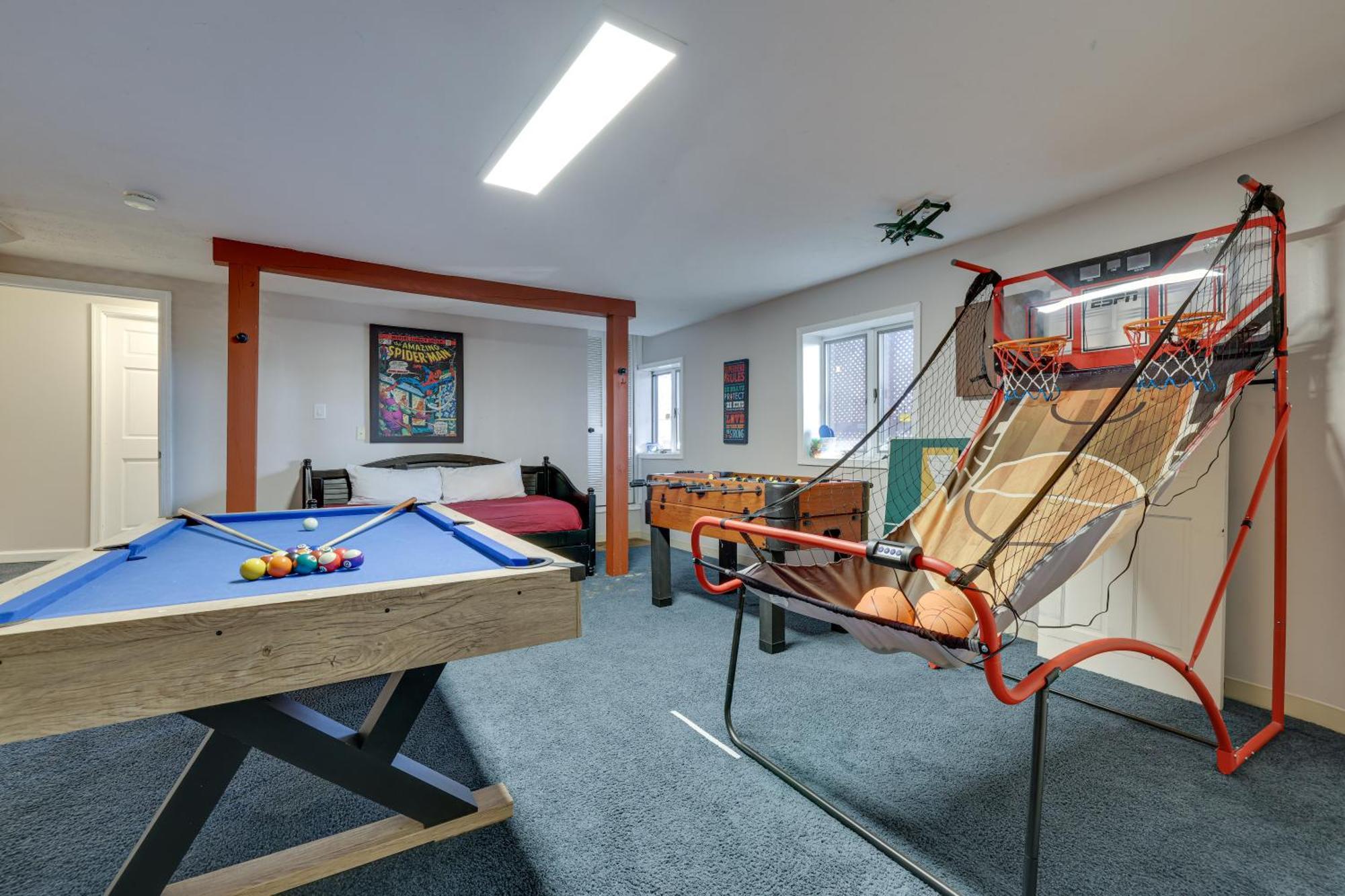 Unique Roundhouse: Hot Tub-Game Room-Firepit&More! Bushkill Buitenkant foto